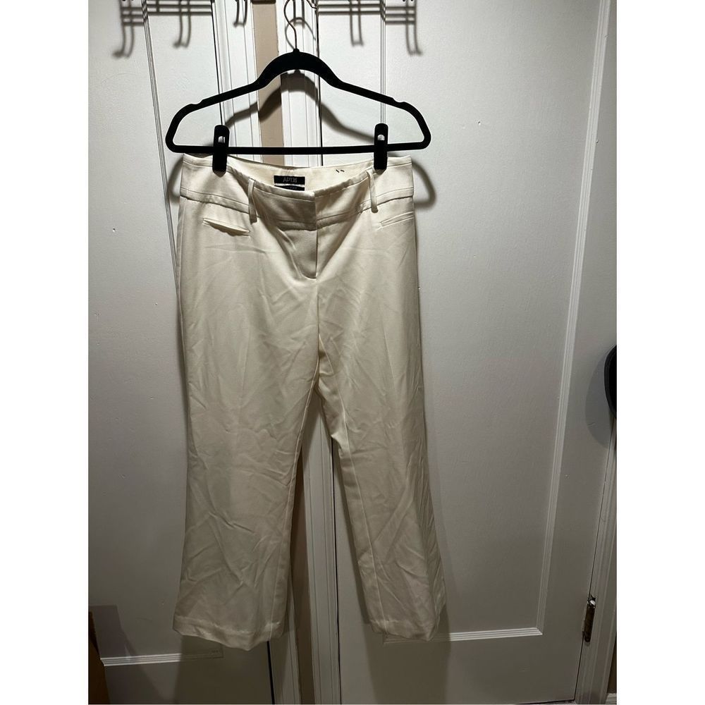 Apt 9 Curvy Fit Straight Leg Slight Flare Dress Pant Suit Pant Size 10 White